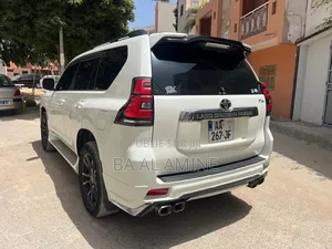 Toyota Land Cruiser Prado 2018 Blanc