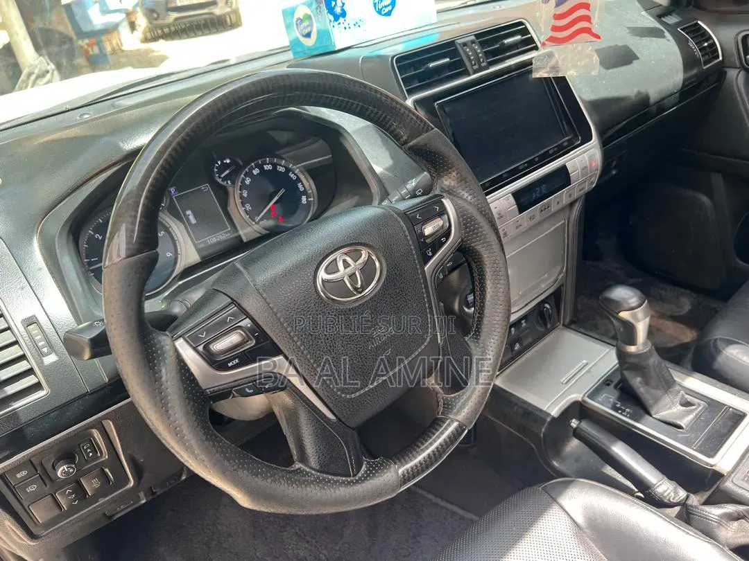 Toyota Land Cruiser Prado 2018 Blanc