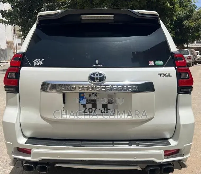 Toyota Land Cruiser 2018 Blanc