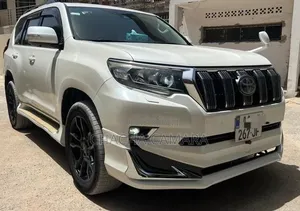 Toyota Land Cruiser 2018 Blanc