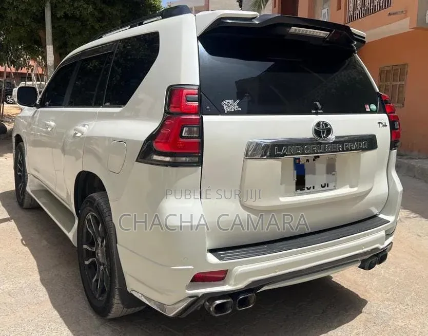 Toyota Land Cruiser 2018 Blanc
