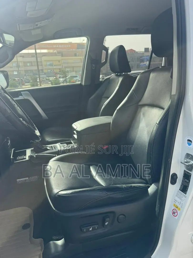 Toyota Land Cruiser Prado 2018 Blanc