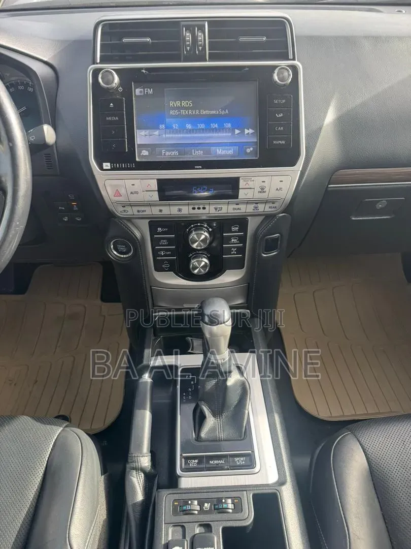 Toyota Land Cruiser Prado 2018 Blanc