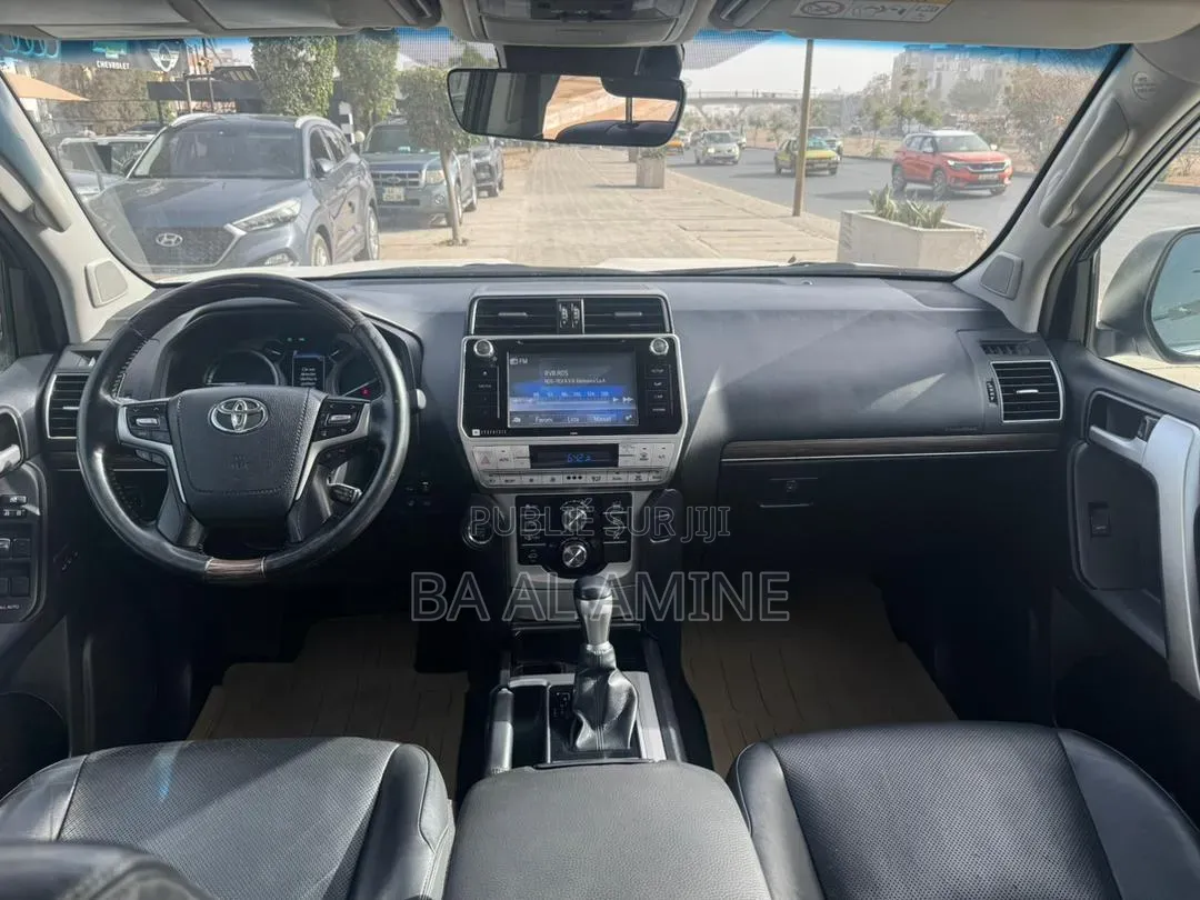 Toyota Land Cruiser Prado 2018 Blanc