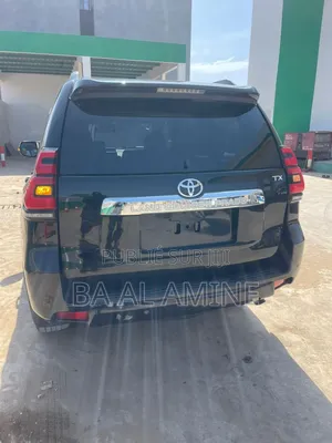 Toyota Land Cruiser Prado 2022 Noir