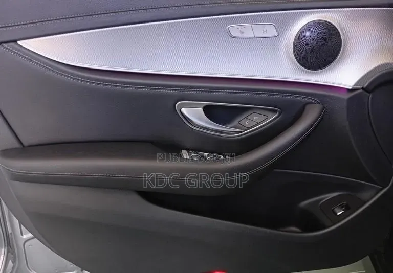 Mercedes-Benz E220 2016 Gris