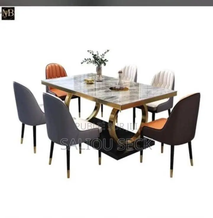 Table À Manger 6 Place Haute Qualité Disponible
