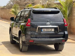 Toyota Land Cruiser Prado 2012 Noir