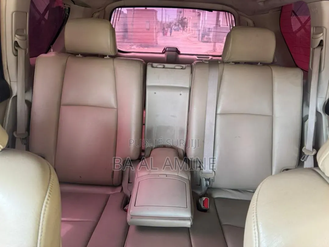 Toyota Land Cruiser Prado 2012 Noir