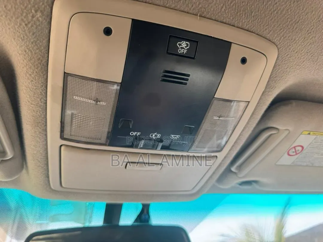 Toyota Land Cruiser Prado 2012 Noir