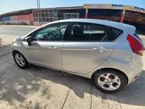Ford Fiesta 2013 Gris