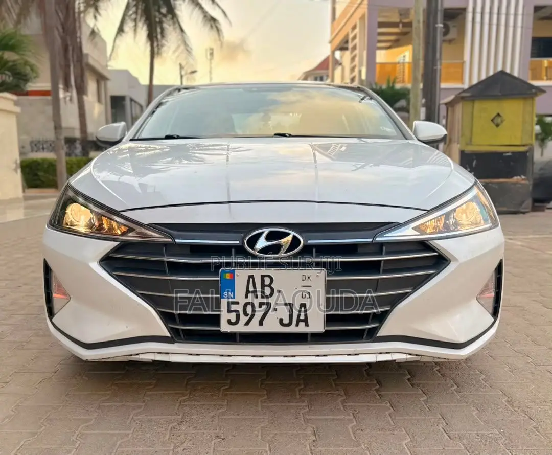Hyundai Elantra 2019 Blanc