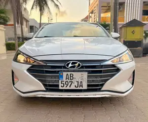Hyundai Elantra 2019 Blanc