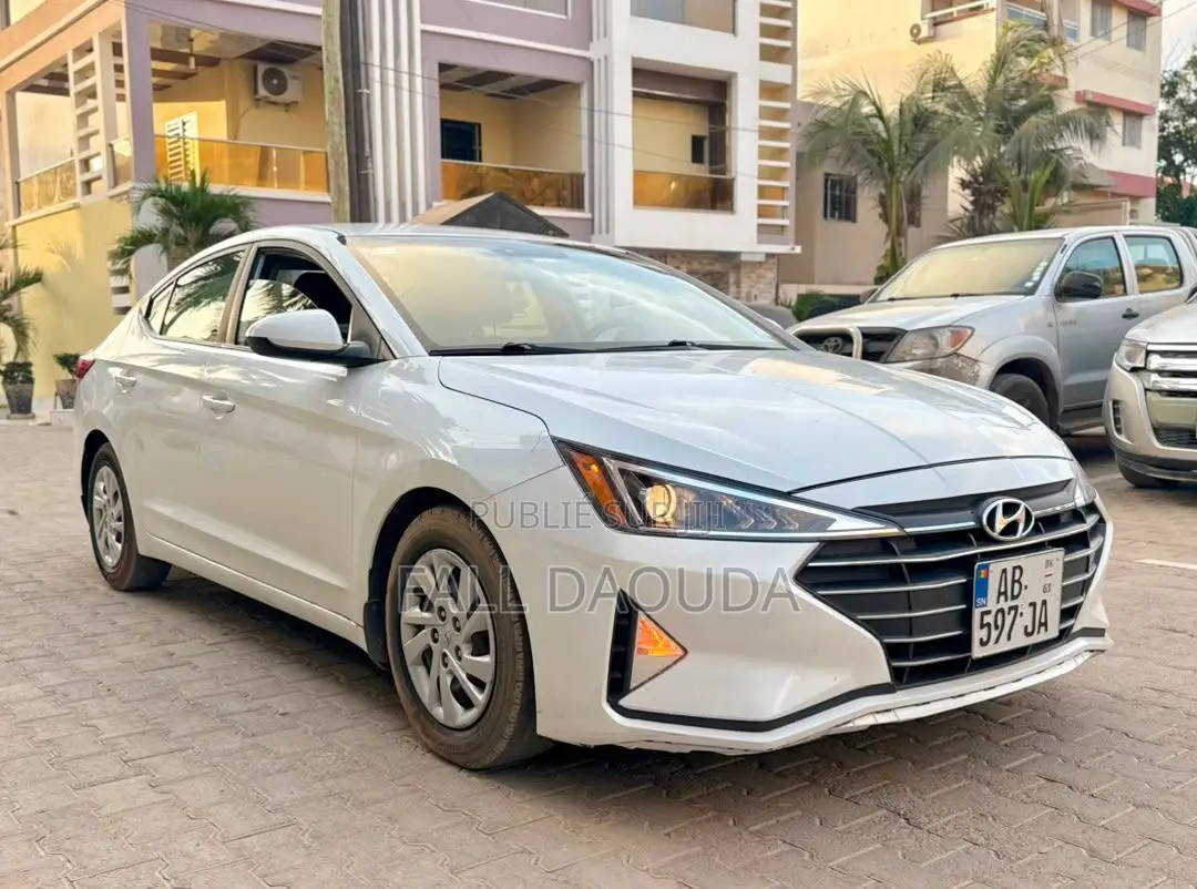 Hyundai Elantra 2019 Blanc