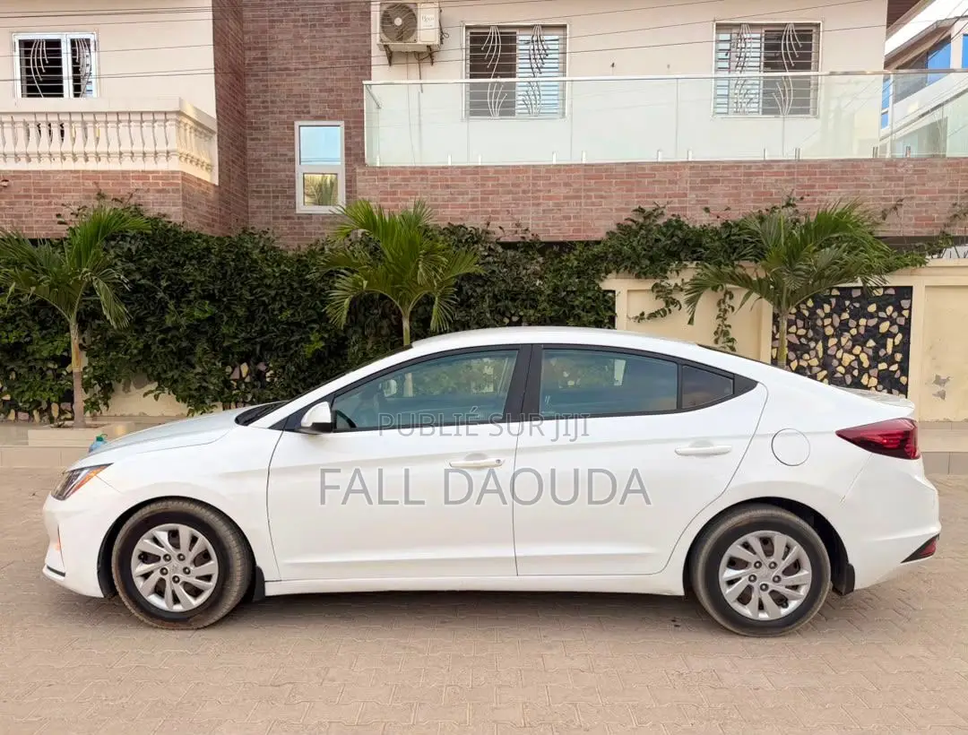 Hyundai Elantra 2019 Blanc