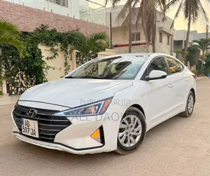 Hyundai Elantra 2019 Blanc