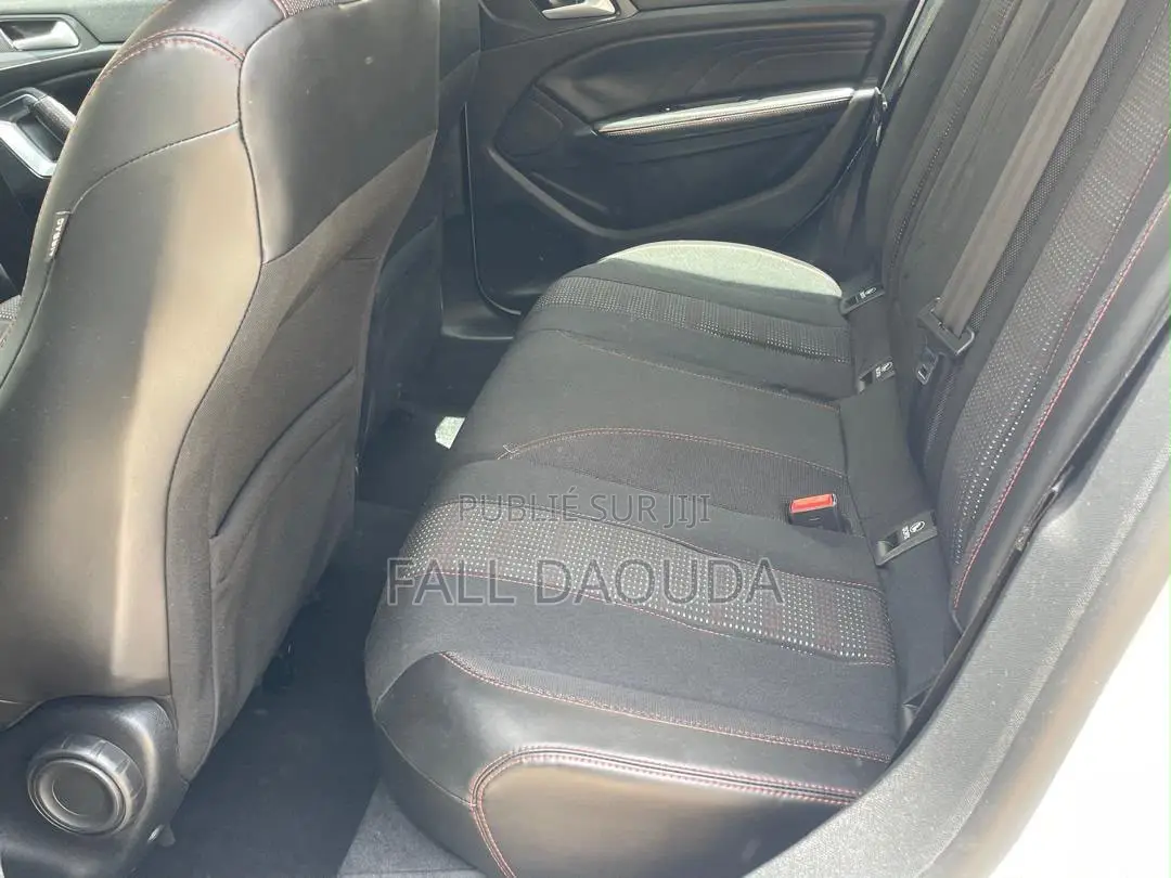 Peugeot 308 2019 Blanc