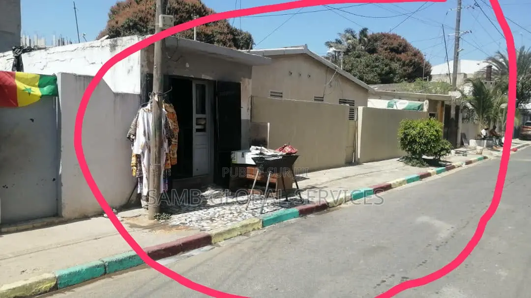 4chbre Maison dans Sicap-Liberté à Vendre