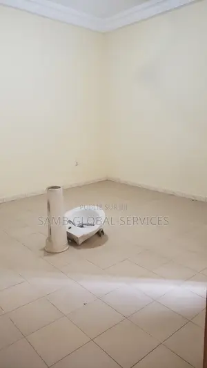 4chbre Maison dans Sicap-Liberté à Vendre