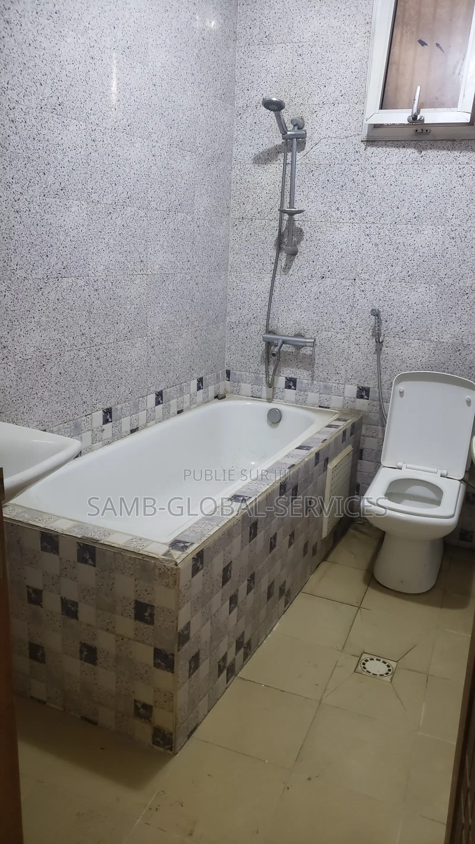 4chbre Maison dans Sicap-Liberté à Vendre