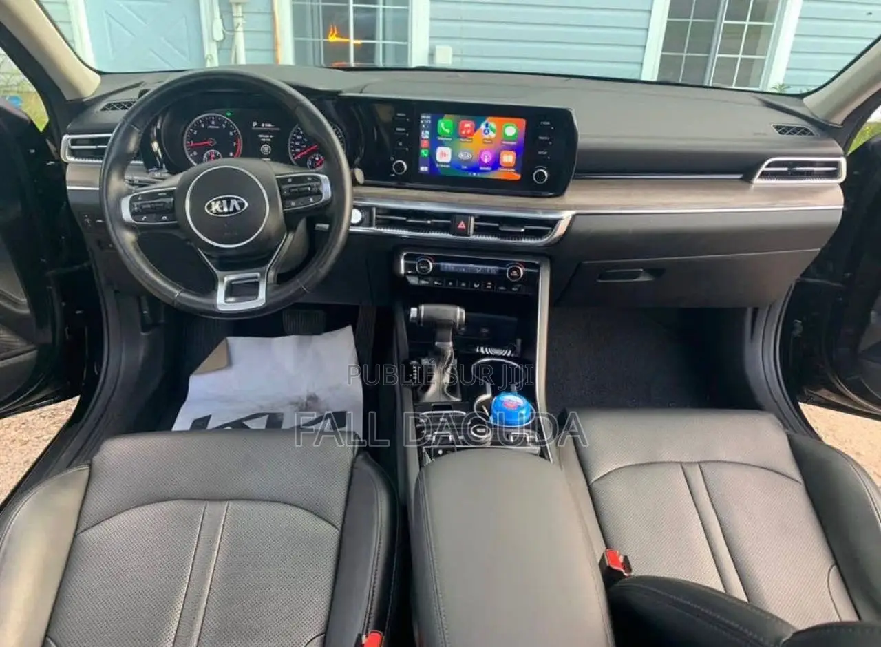 Kia K5 2021 Noir