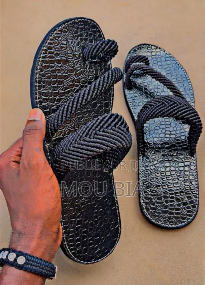 Chaussure Fait Main en Macramé