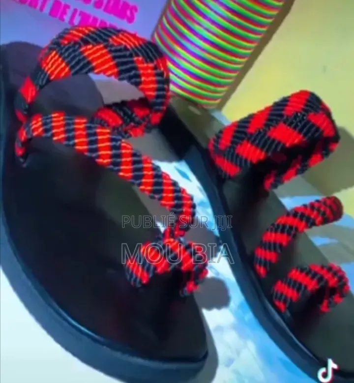 Chaussure Fait Main en Macramé