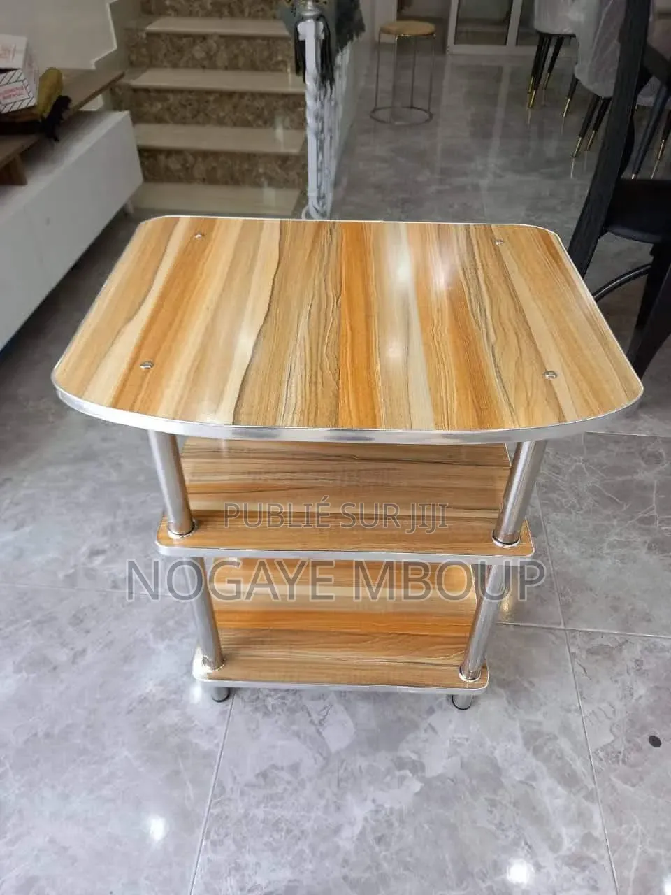 Table Tv Disponible