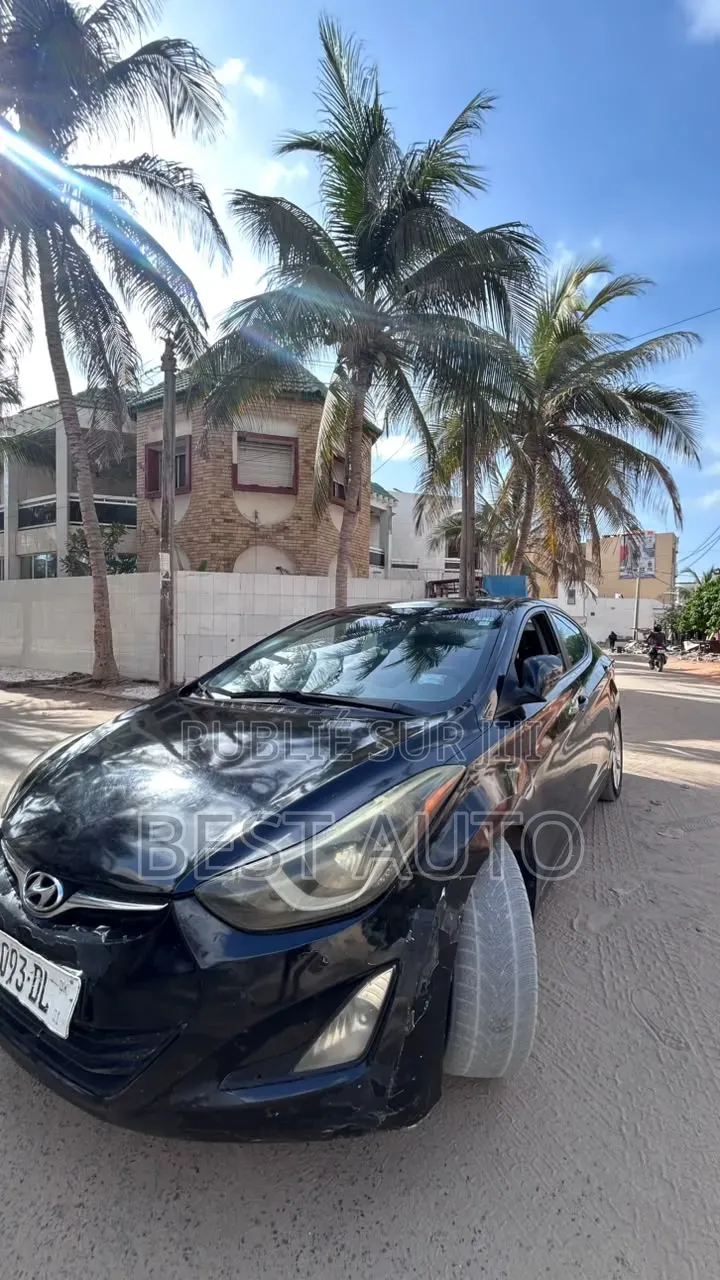 Hyundai Elantra 2015 Noir