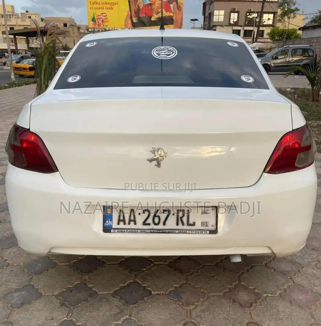 Peugeot 301 2013 Blanc