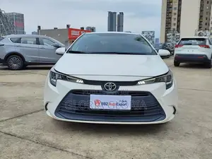 Toyota Corolla 2023 Blanc