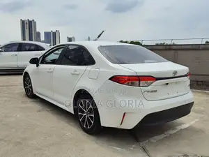Toyota Corolla 2023 Blanc