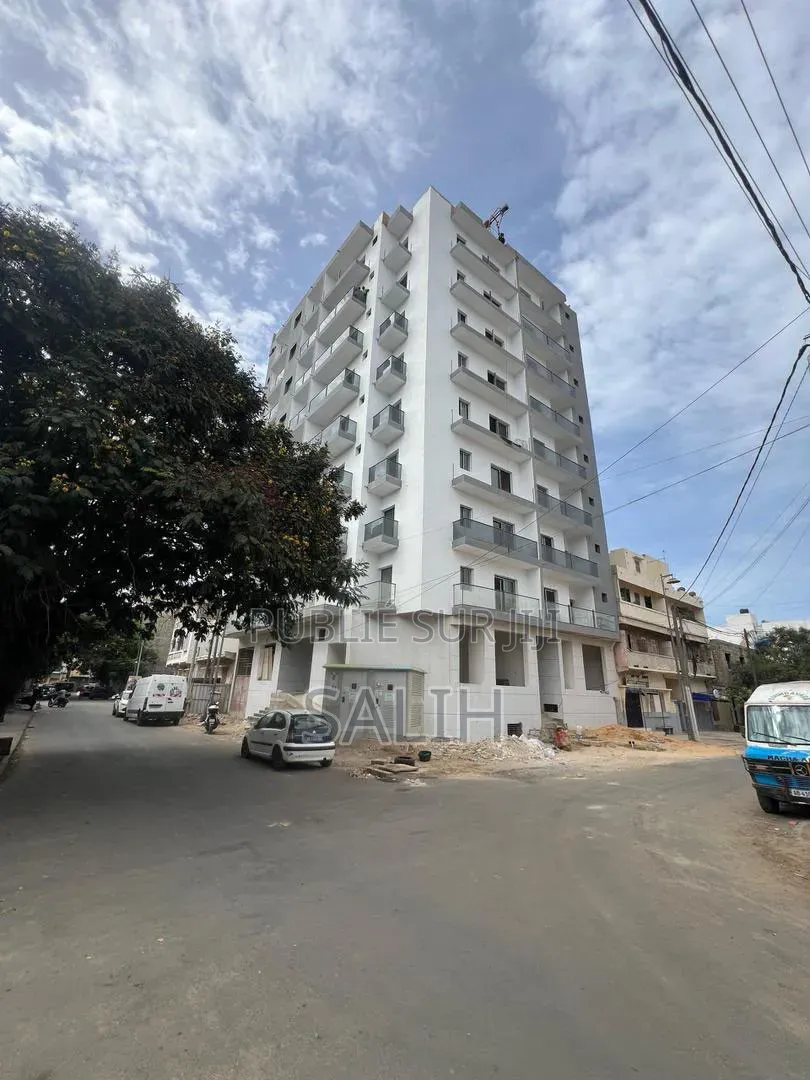 8chbre Villa dans Salih-Immo Et, Medina à Vendre