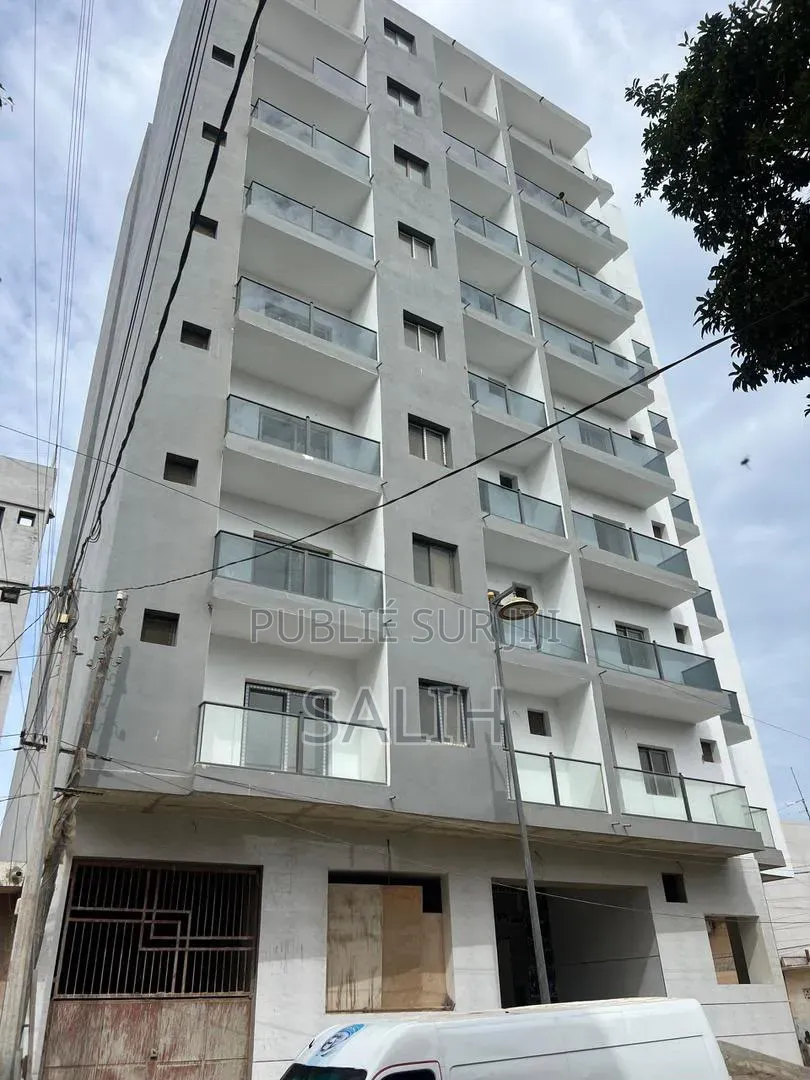 8chbre Villa dans Salih-Immo Et, Medina à Vendre