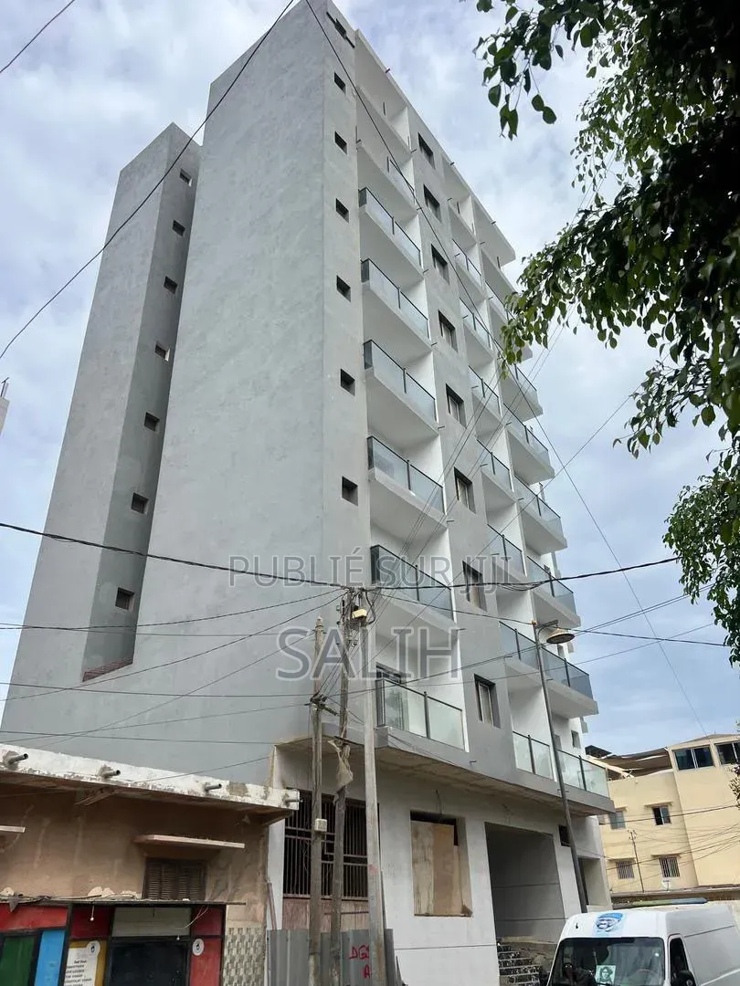 8chbre Villa dans Salih-Immo Et, Medina à Vendre