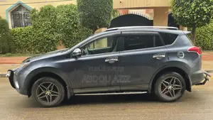 Toyota RAV4 XLE 4dr SUV AWD (2.5L 4cyl 6A) 2014 Bleu