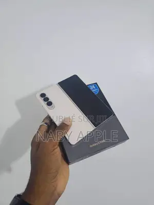 Nouveau Samsung Galaxy Z Fold4 512 GB Gris