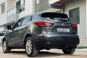 Nissan Qashqai 2017 Gris