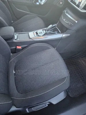 Peugeot 308 2020 Gris