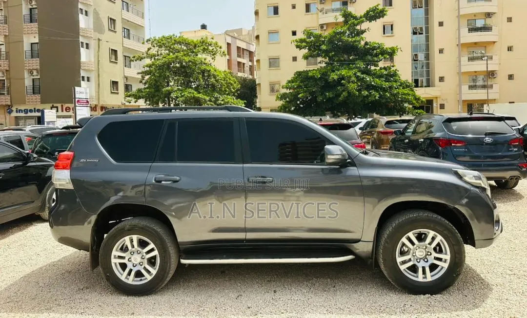 Toyota Land Cruiser Prado 2013 Gris