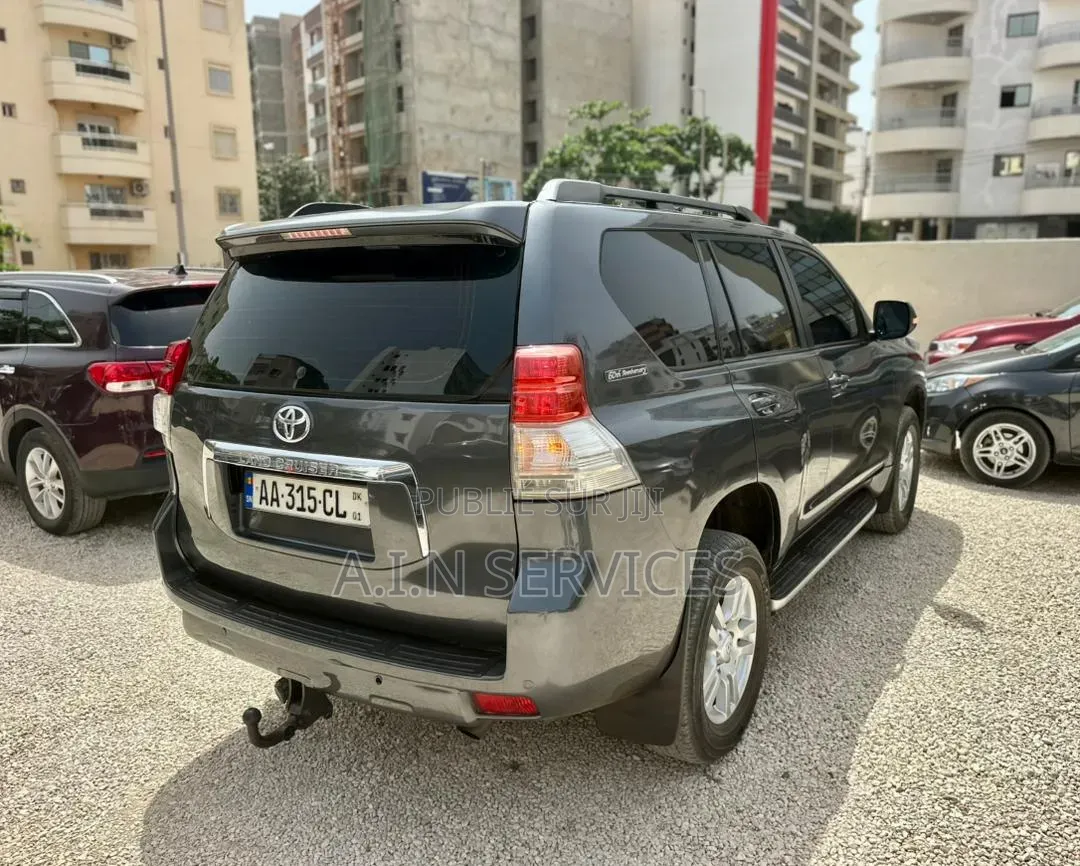 Toyota Land Cruiser Prado 2013 Gris