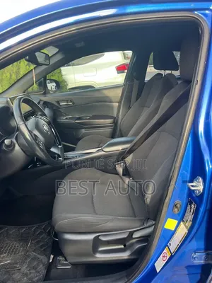 Toyota C-HR 2018 Bleu