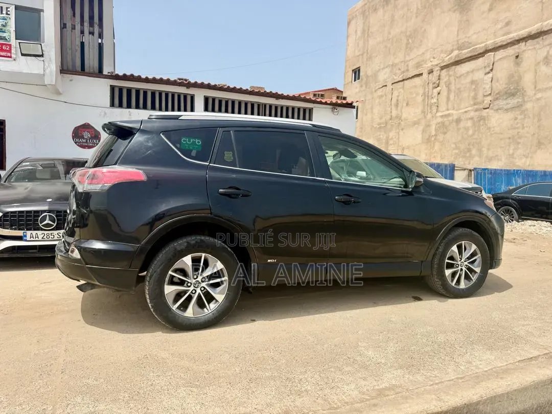 Toyota RAV4 2018 Noir