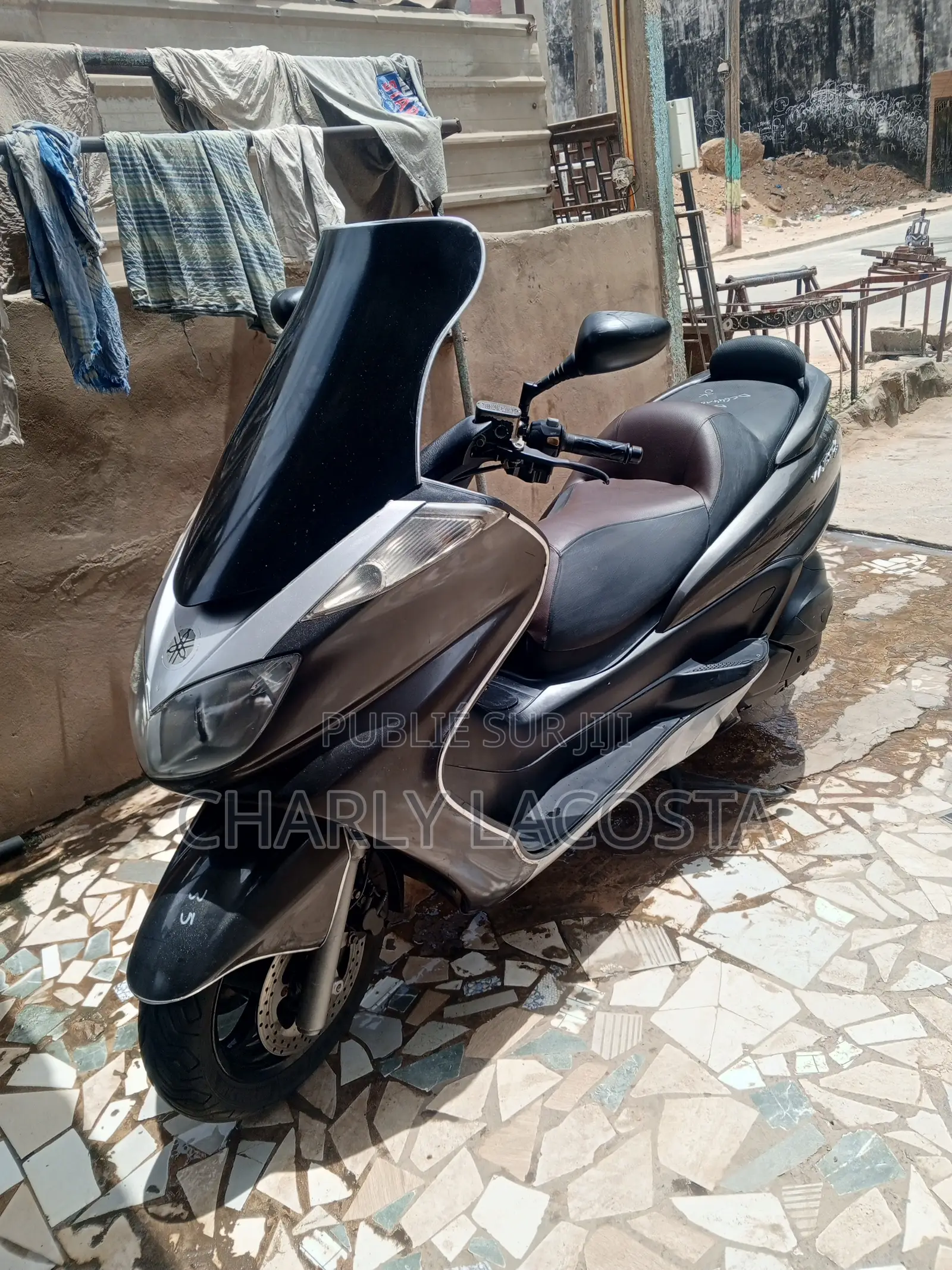 Nouveau Yamaha Majesty 2017 Marron