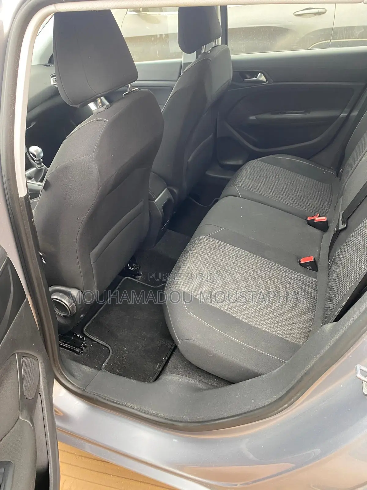 Peugeot 308 2018 Gris