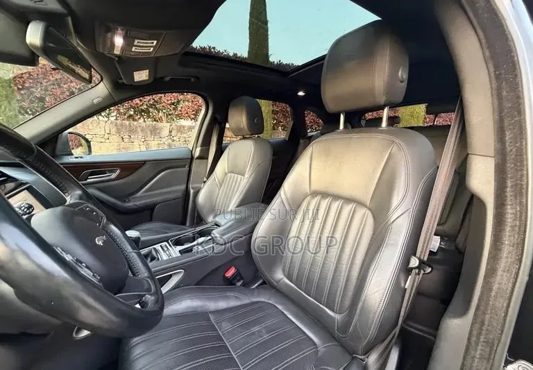 Jaguar F-Pace 2017 Noir