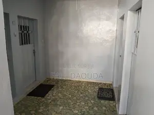 1chbre Villa dans Villa À Démolir, Dakar Plateau à Vendre