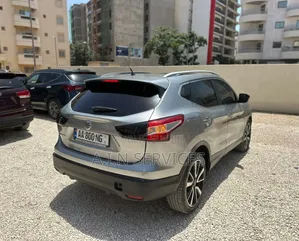 Nissan Qashqai 2017 Gris