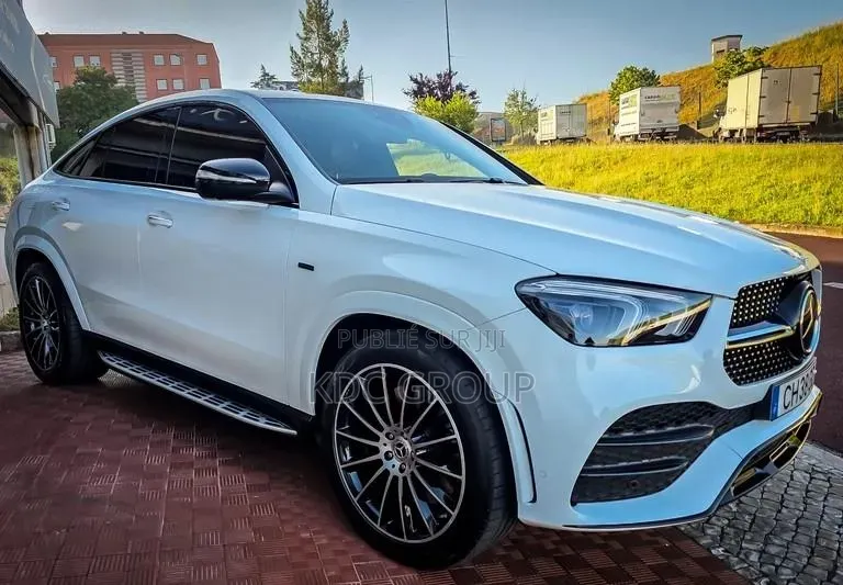 Mercedes-Benz GLE-Class 2021 Blanc cassé
