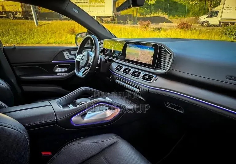 Mercedes-Benz GLE-Class 2021 Blanc cassé